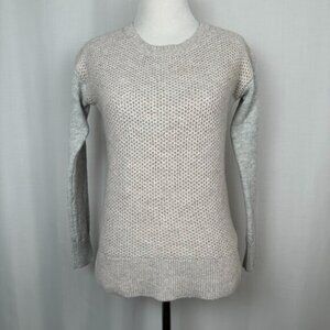 Banana Republic Pullover Sweater Womens XSP Petite Neutral Preppy Beige Gray‎